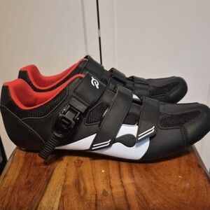 Peloton Black and Red Men's Athletic Cycling Shoes
